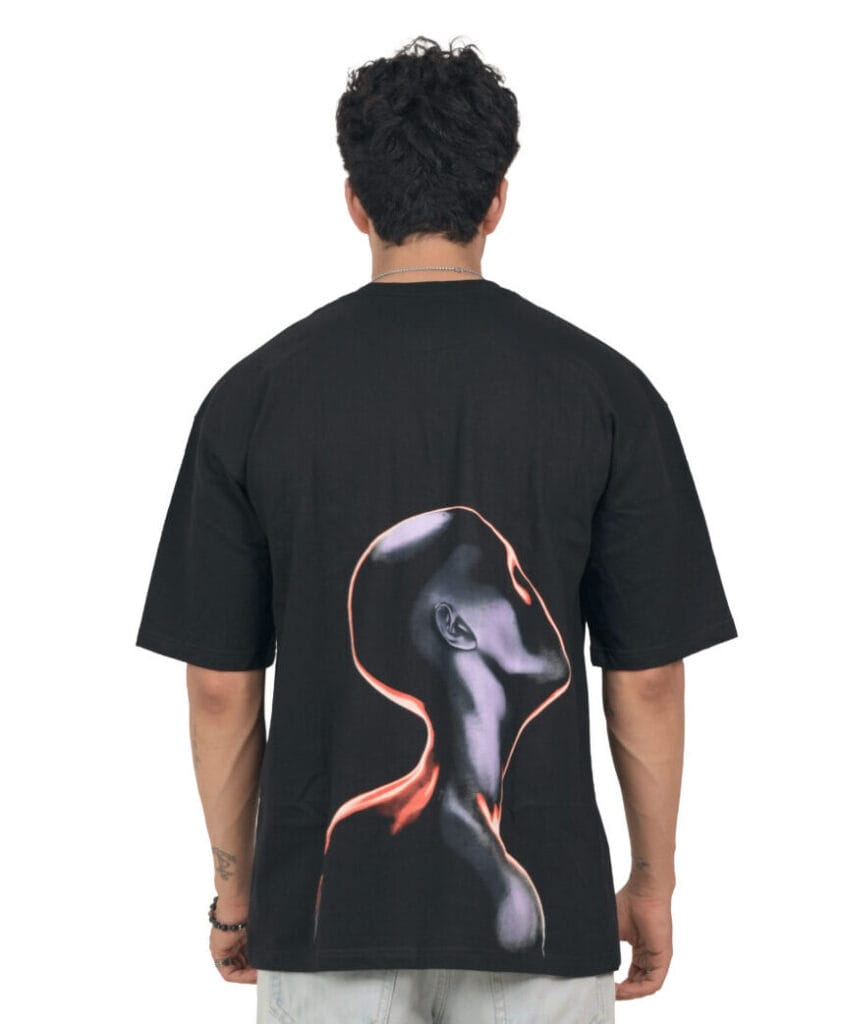 yeefoo-future-hope-tee-black-back Back view of the Futuristic Graphic T-Shirt, showing the metallic android artwork.