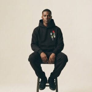 Essential Hoodie - Rose Black